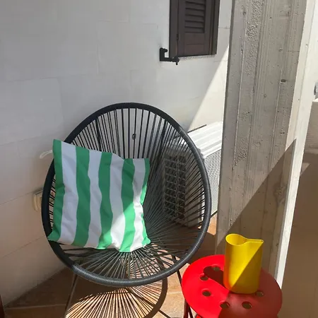 Apartment A Casa Di Amici - Intero - Free Parking - Wi-fi Lecce