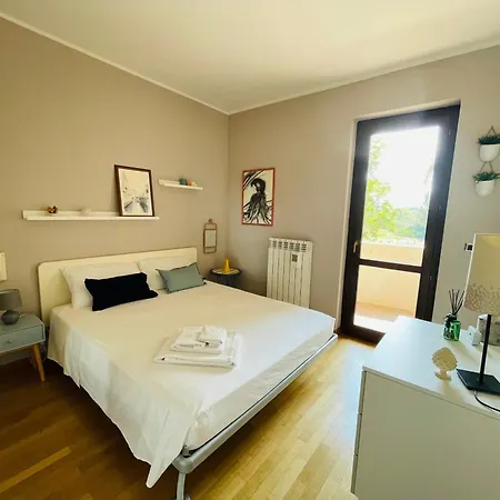 Apartamento A Casa Di Amici - Intero - Free Parking - Wi-fi Lecce