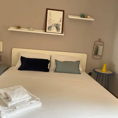 A Casa Di Amici - Intero - Free Parking - Wi-fi דירה