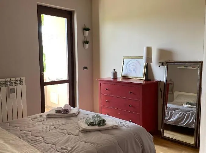 Apartamento A Casa Di Amici - Intero - Free Parking - Wi-fi